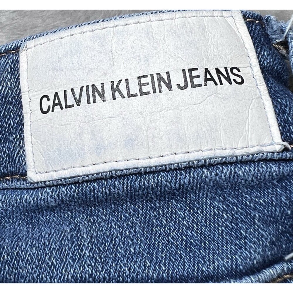 Calvin Klein Jeans Womens Size 12x30 Mid Rise Skinny Distressed Floral Patch - Picture 11 of 16